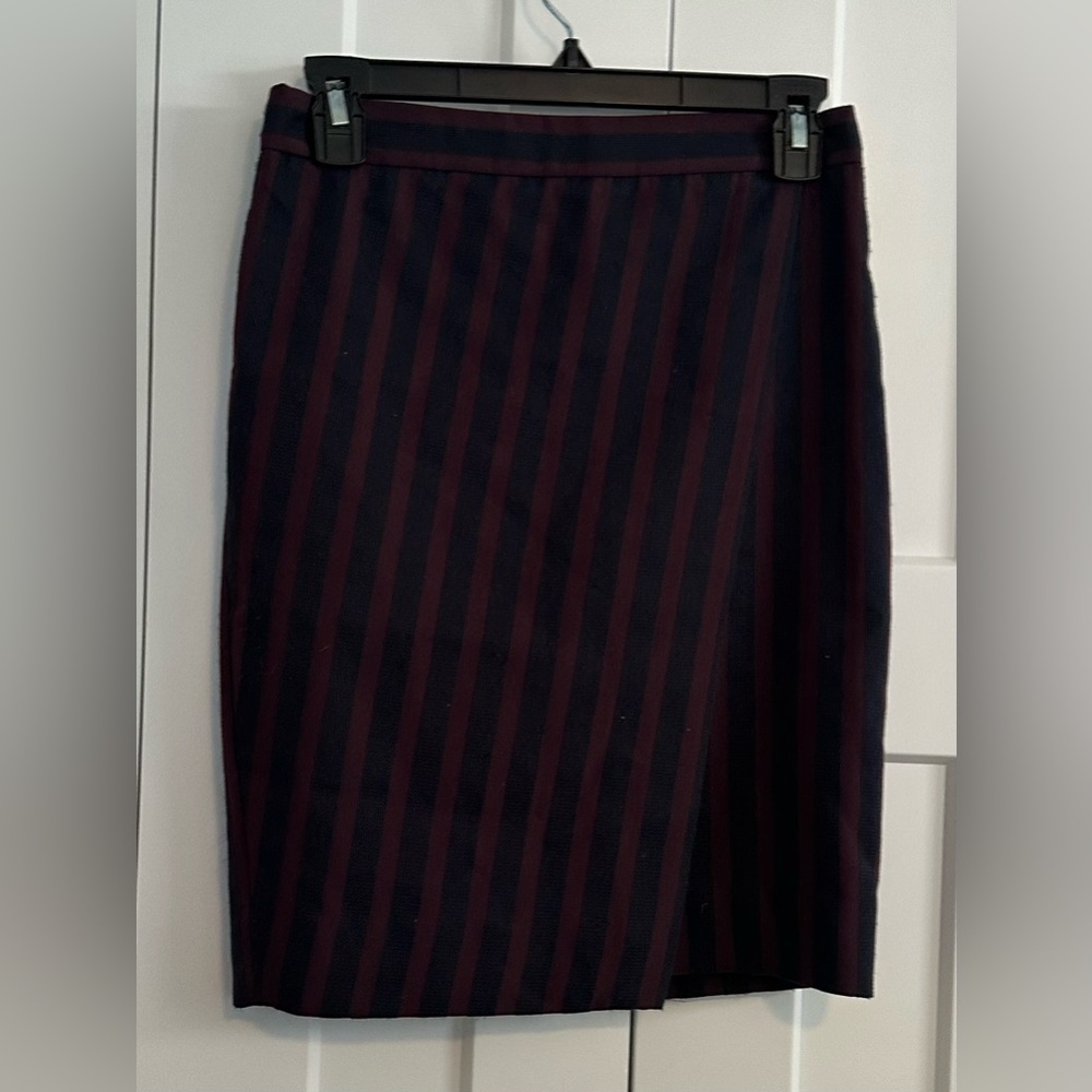 J. Crew Navy and Burgundy Striped‎ Pencil Skirt Size 00